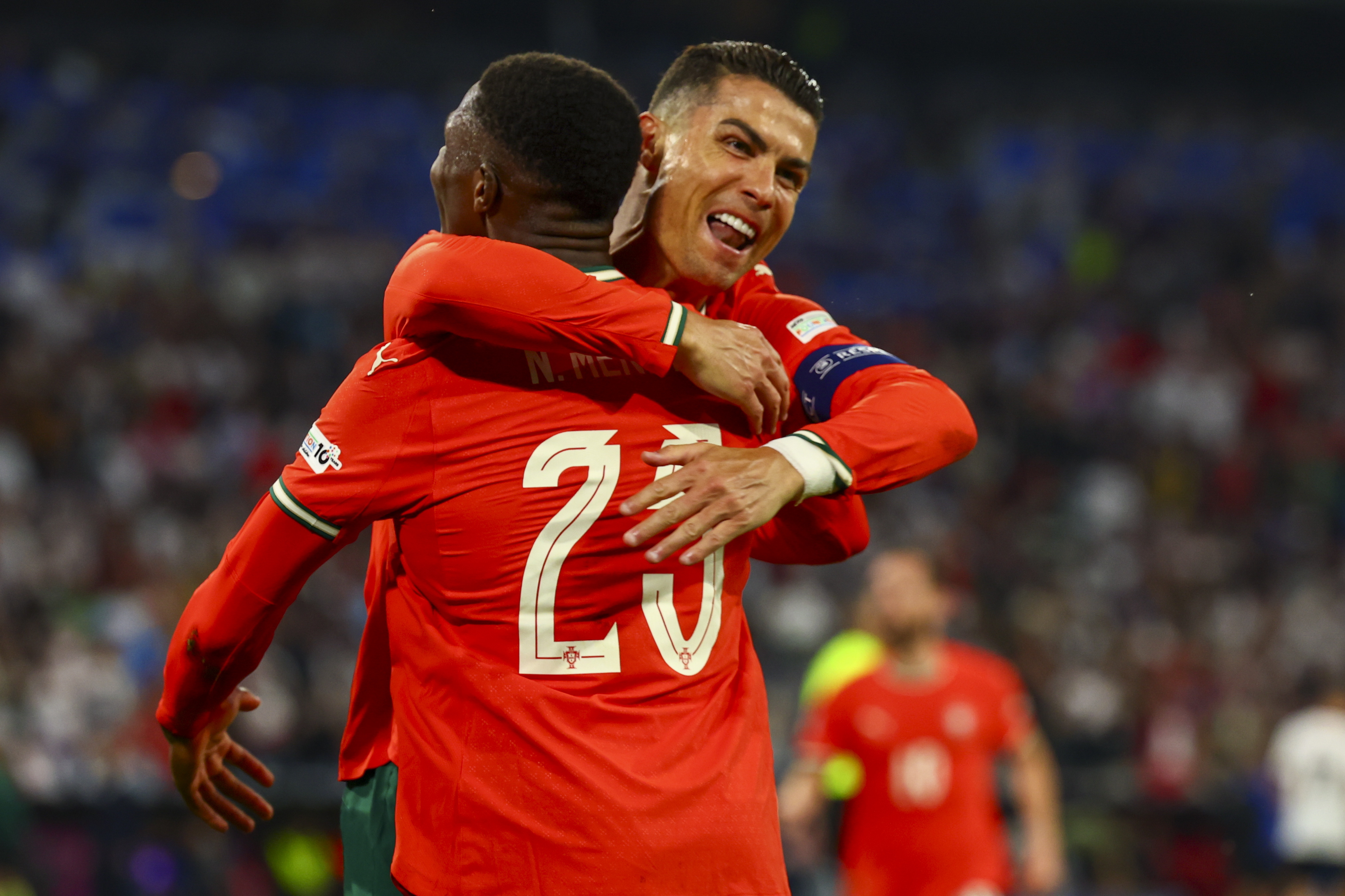 壹号娱乐APP-欧预赛：哪支球队的带球突破最具威胁性？(11人足球战术图解)